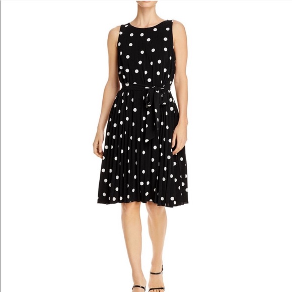 🆕Tahari polka dot pleated sleeveless dress - Picture 3 of 13